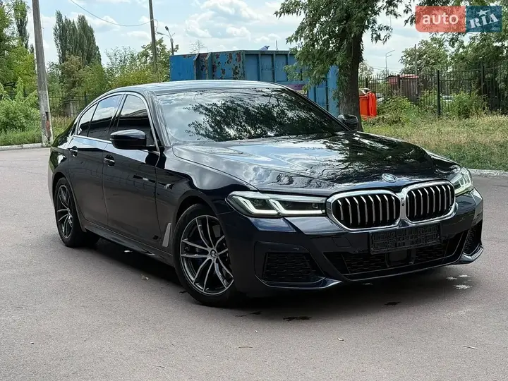 BMW 5 Series 2023 photo 5
