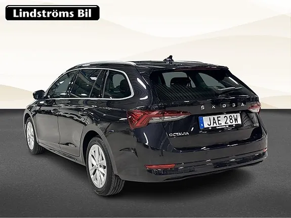 Skoda Octavia 2023 photo 4