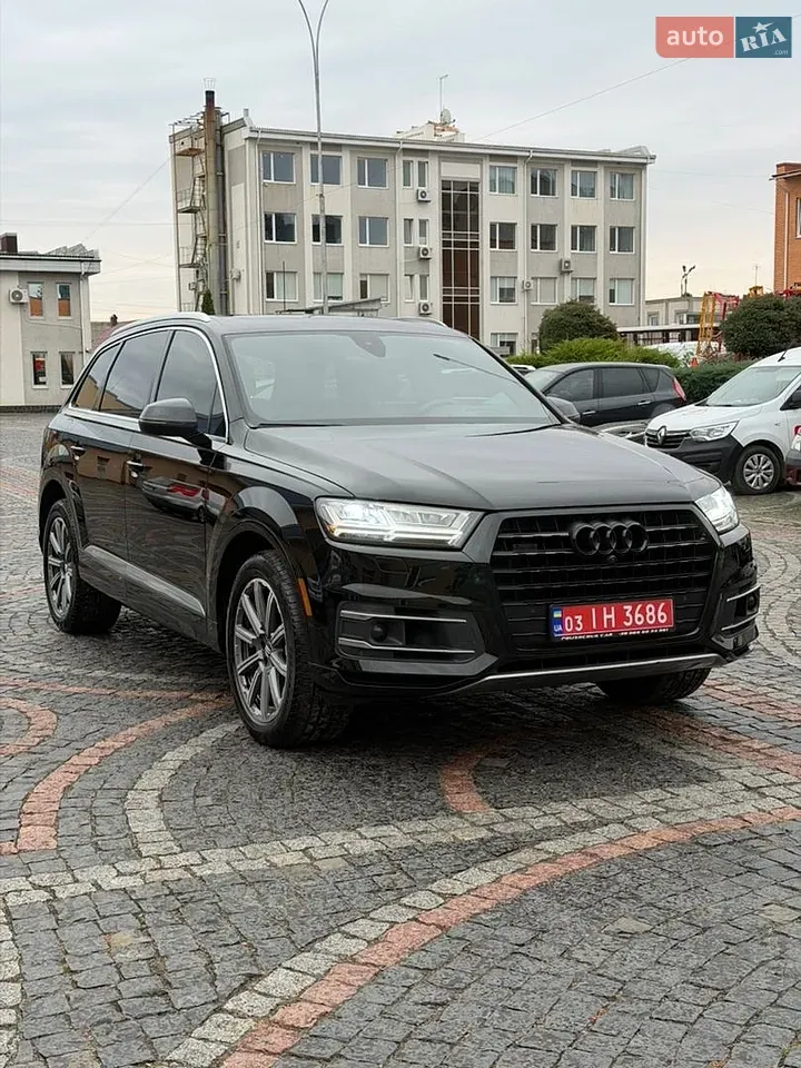 Audi Q7 2018 photo 2