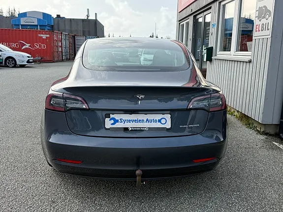 Tesla Model 3 2020 photo 5