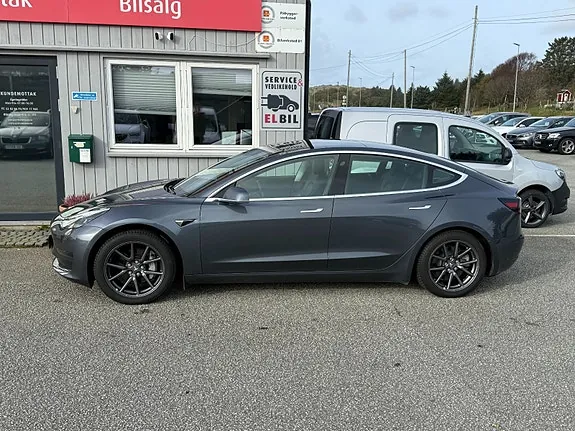 Tesla Model 3 2020 photo 3