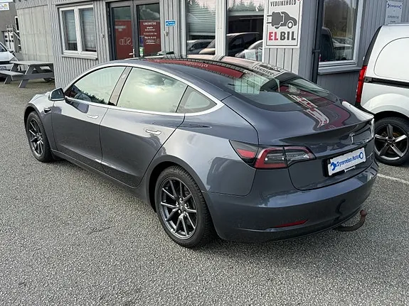 Tesla Model 3 2020 photo 4