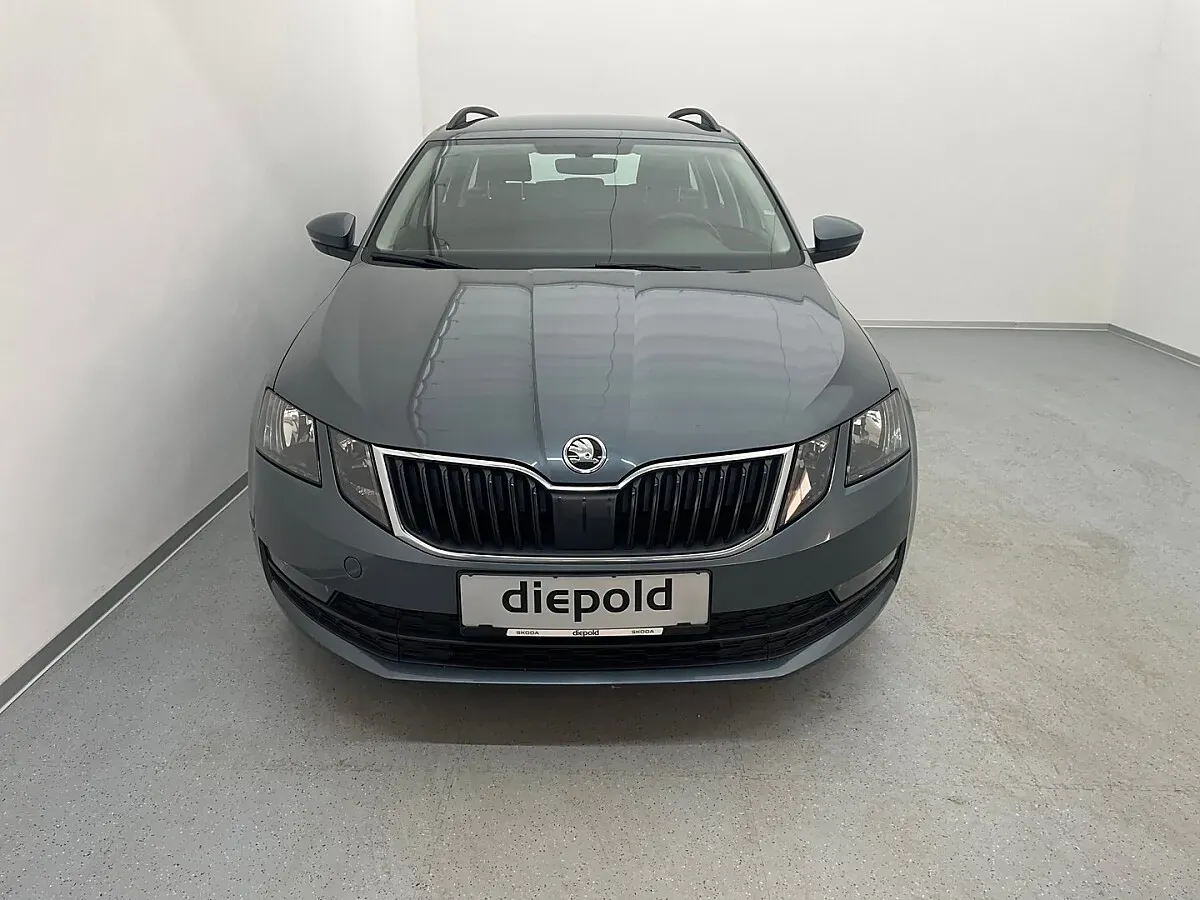 Skoda Octavia 2018 photo 2