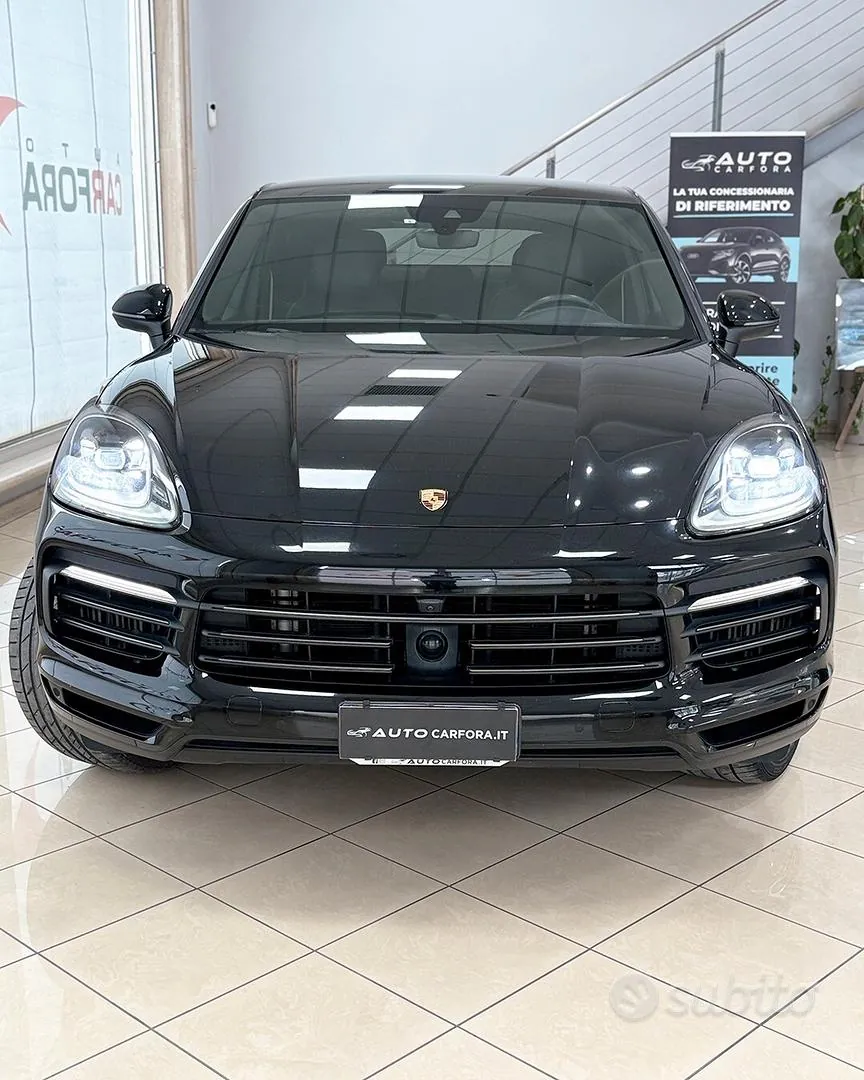 Porsche Cayenne 2022 photo 2