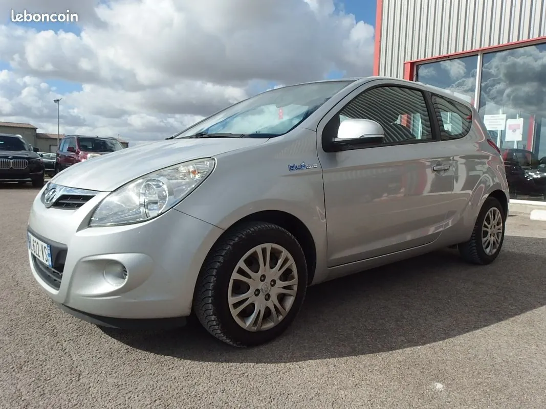 Hyundai I20 2012 photo 3
