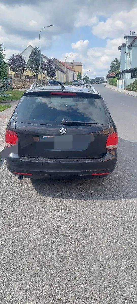 Volkswagen Golf 2011 photo 3