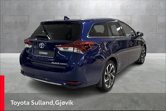 Toyota Auris 2015 photo 5