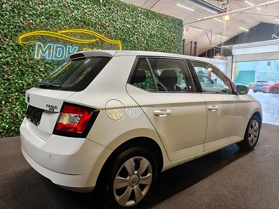 Skoda Fabia 2018 photo 4