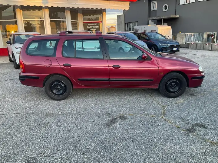 Renault Megane 2003 photo 4