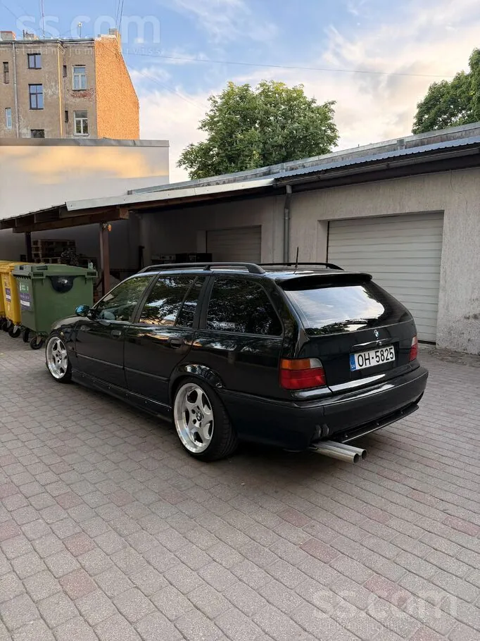 BMW 318 1996 photo 2