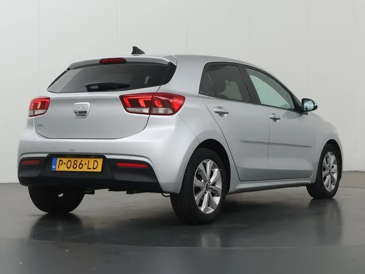 Kia Rio 2022 photo 2