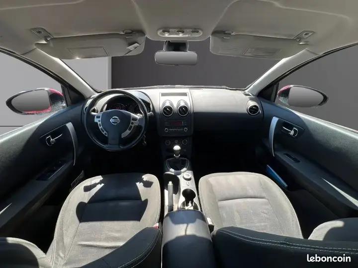 Nissan Qashqai 2011 photo 2