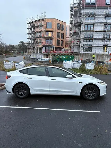 Tesla Model 3 2024 photo 5