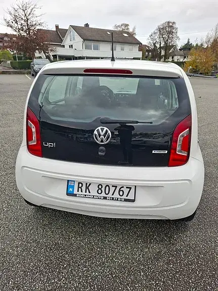 Volkswagen Up 2015 photo 4