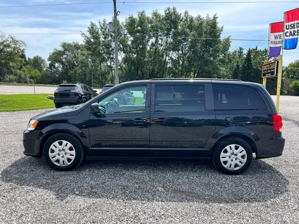 Dodge Grand Caravan 2016 photo 2