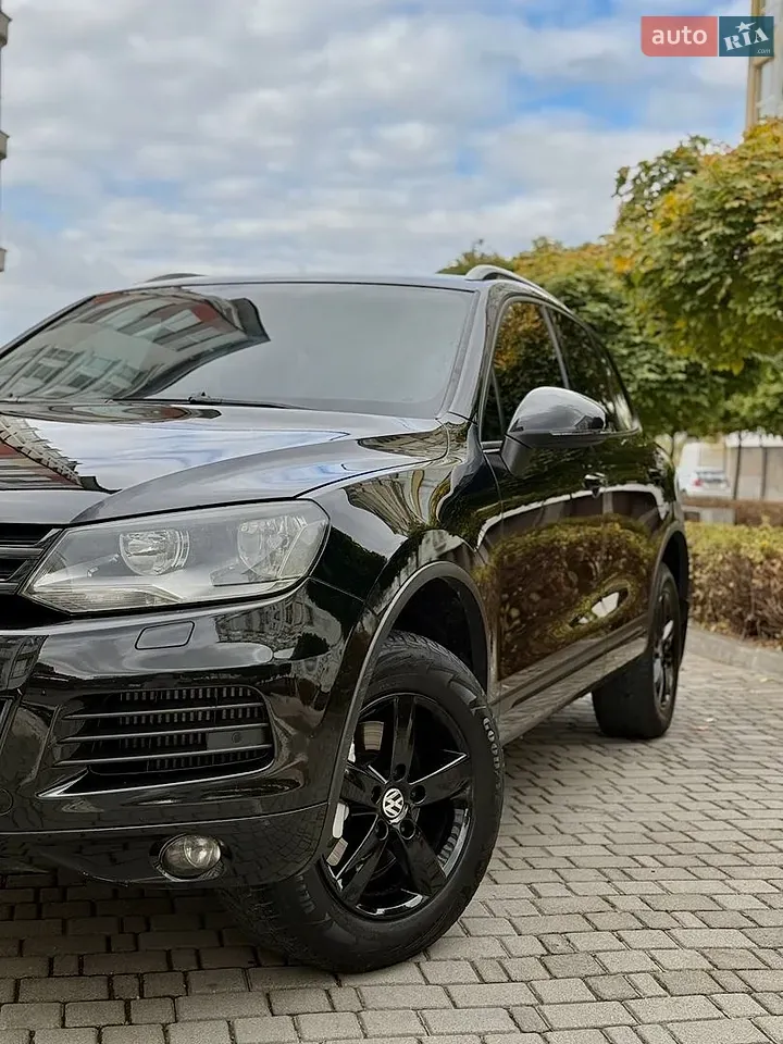 Volkswagen Touareg 2011 photo 2