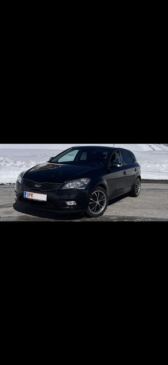 Kia Ceed 2011 photo 3
