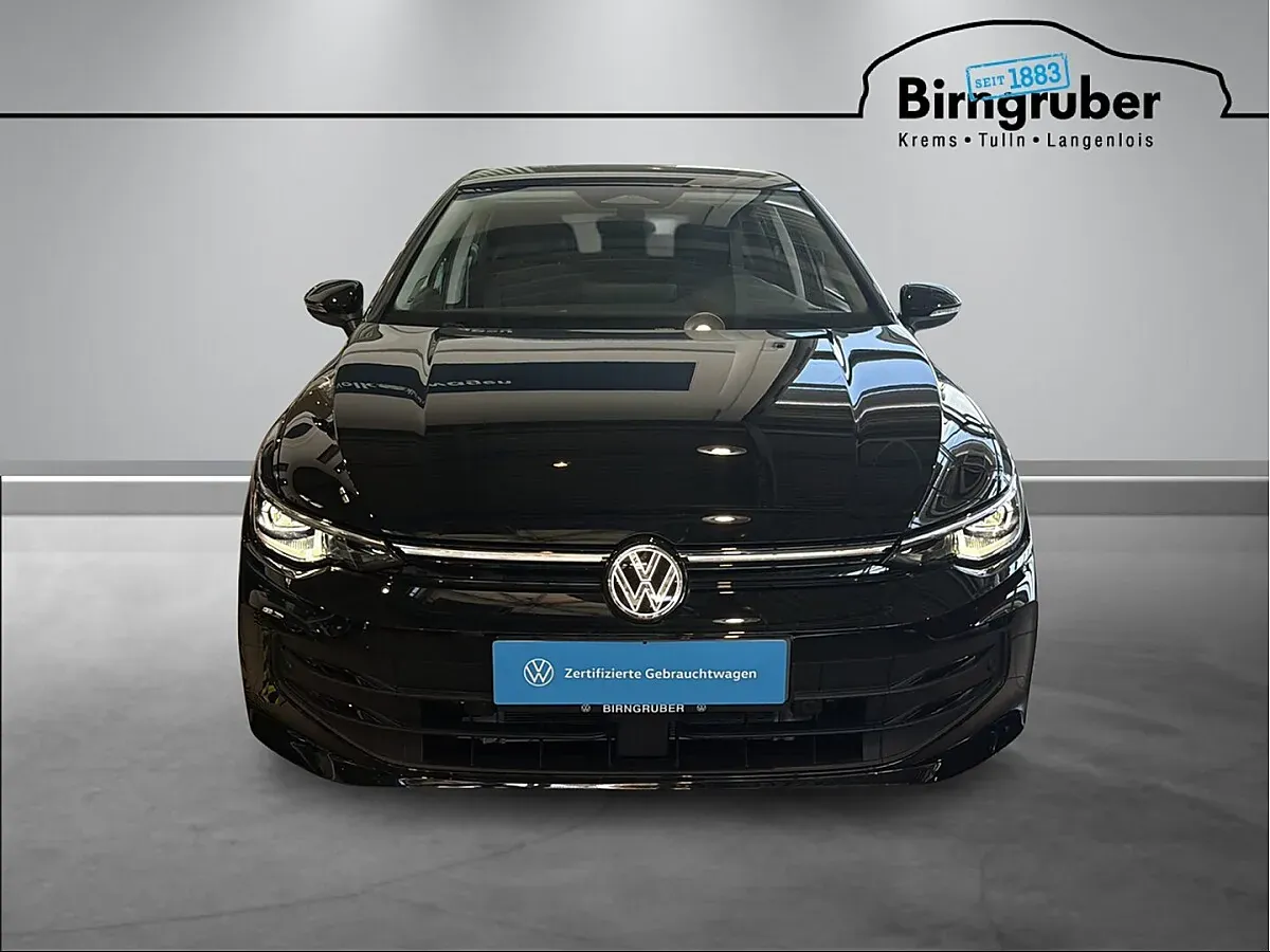 Volkswagen Golf 2026 photo 2