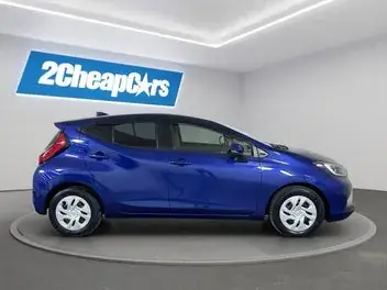 Toyota Aqua 2021 photo 5