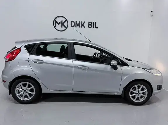 Ford Fiesta 2014 photo 4