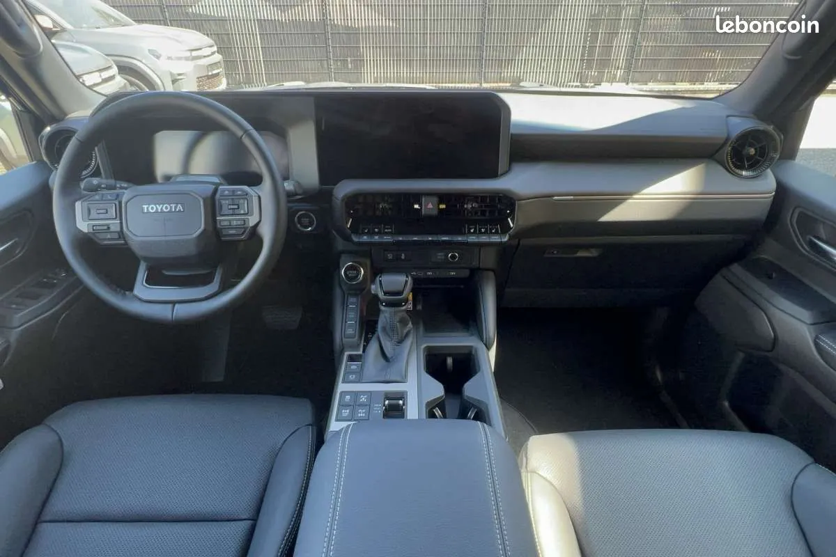 Toyota Land Cruiser 2026 photo 3