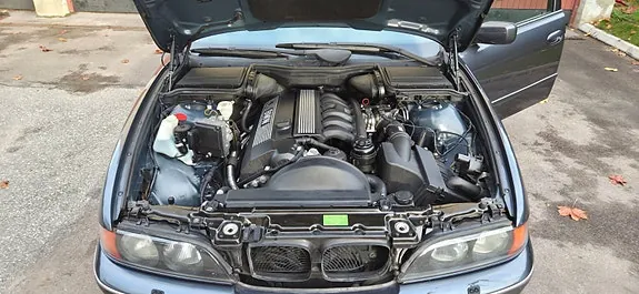 BMW 523I 1998 photo 3