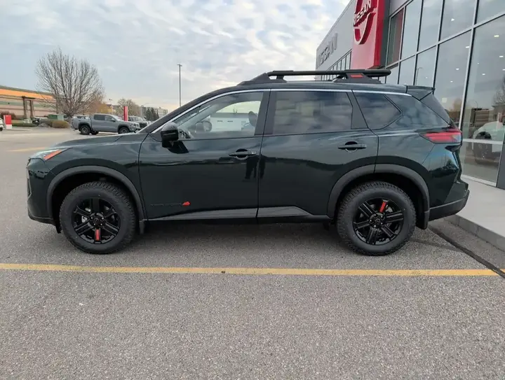 Nissan Rogue 2026 photo 2