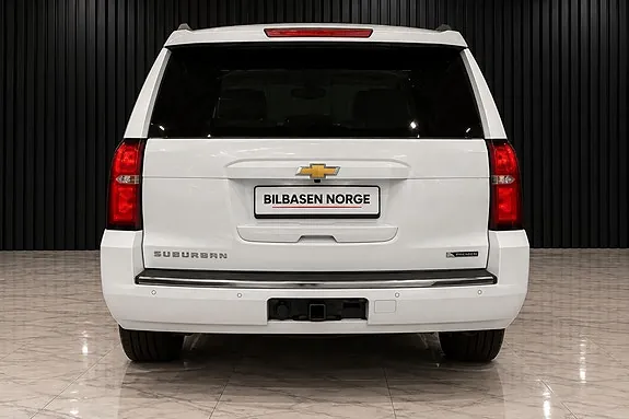 Chevrolet Suburban 2018 photo 4