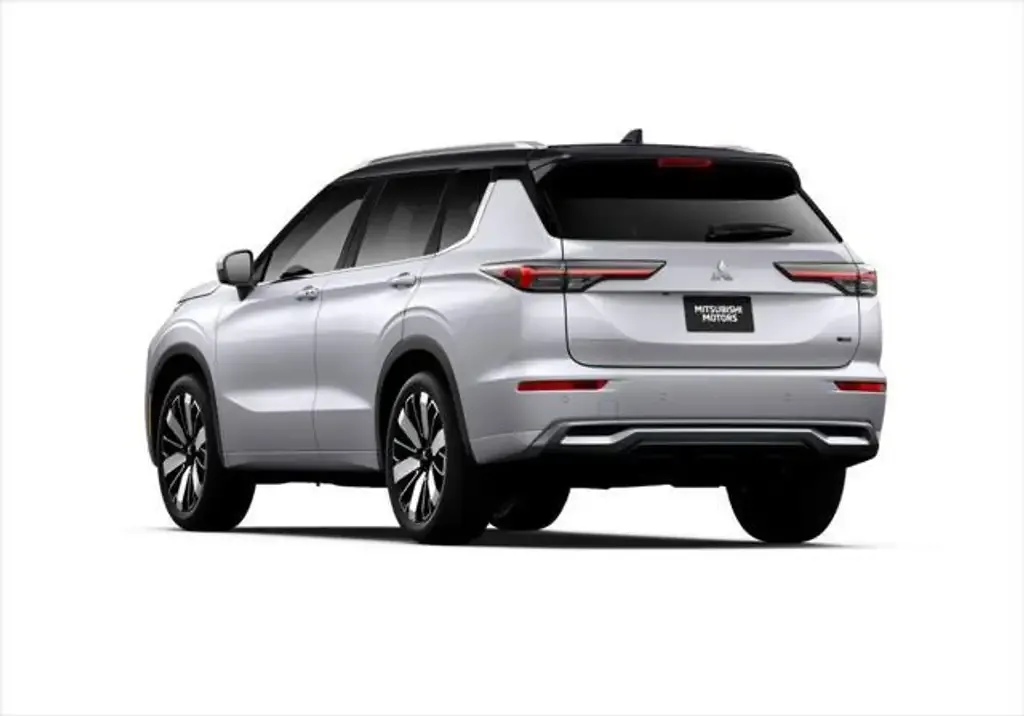 Mitsubishi Outlander 2026 photo 3
