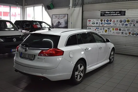 Opel Insignia 2012 photo 2