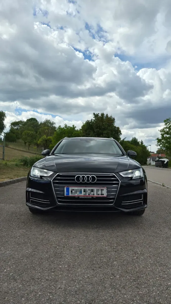 Audi A4 2017 photo 3