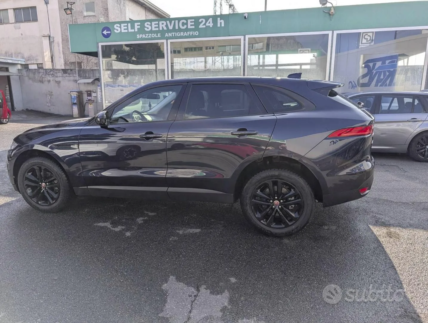 Jaguar F-Pace