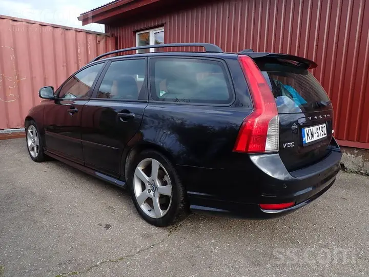 Volvo V50 2011 photo 3