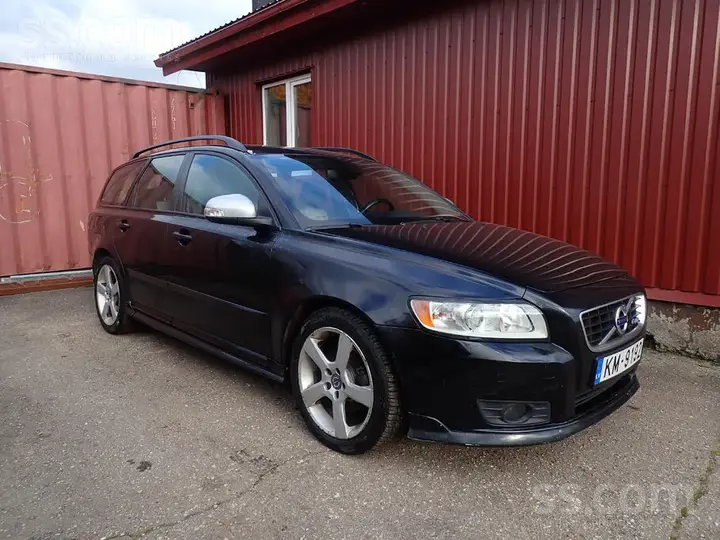 Volvo V50