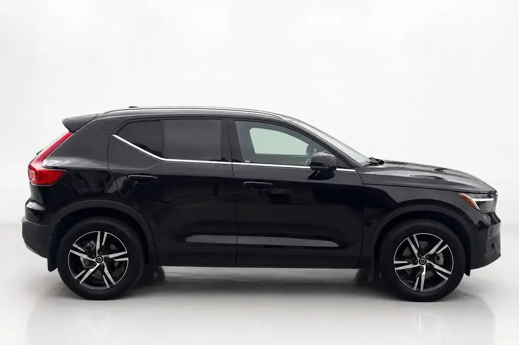 Volvo Xc40 2025 photo 4