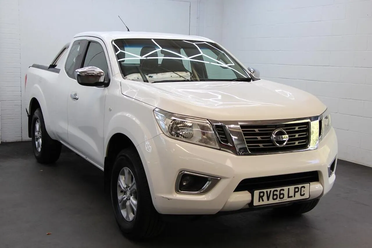 Nissan Navara 2016 photo 5