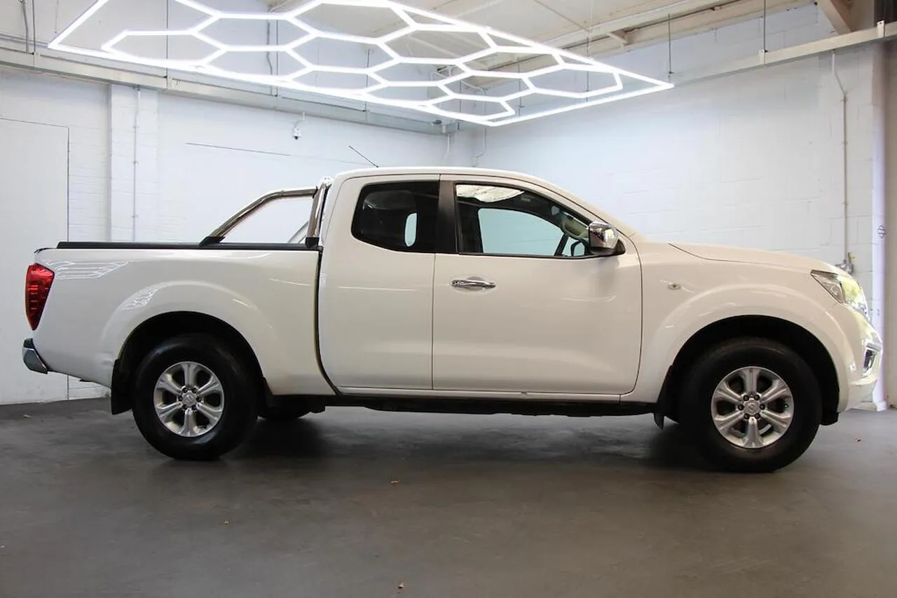 Nissan Navara 2016 photo 3