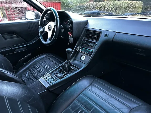 Porsche 928 1980 photo 3