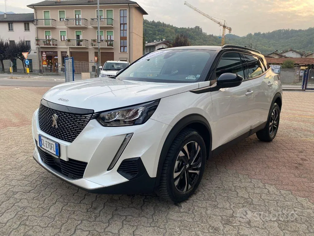 Peugeot 2008 2023 photo 2