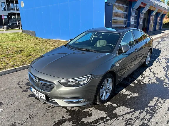 Opel Insignia 2018 photo 2