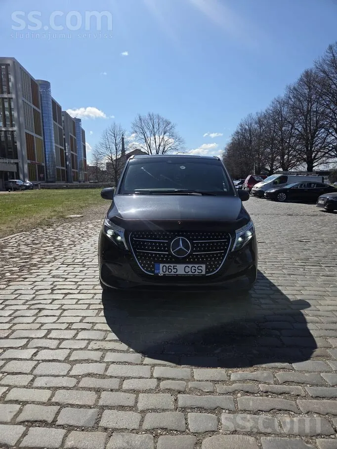 Mercedes-Benz V-Class 2021 photo 2
