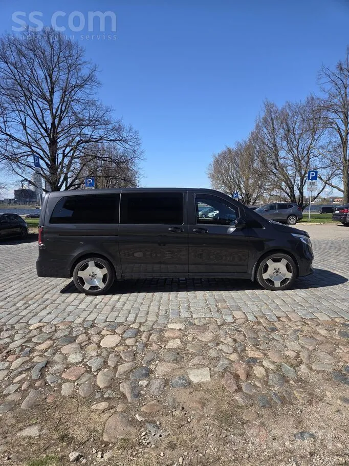 Mercedes-Benz V-Class 2021 photo 5