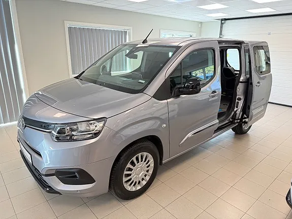 Toyota Proace City 2022 photo 4