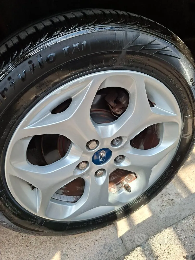 Ford C-Max 2012 photo 4