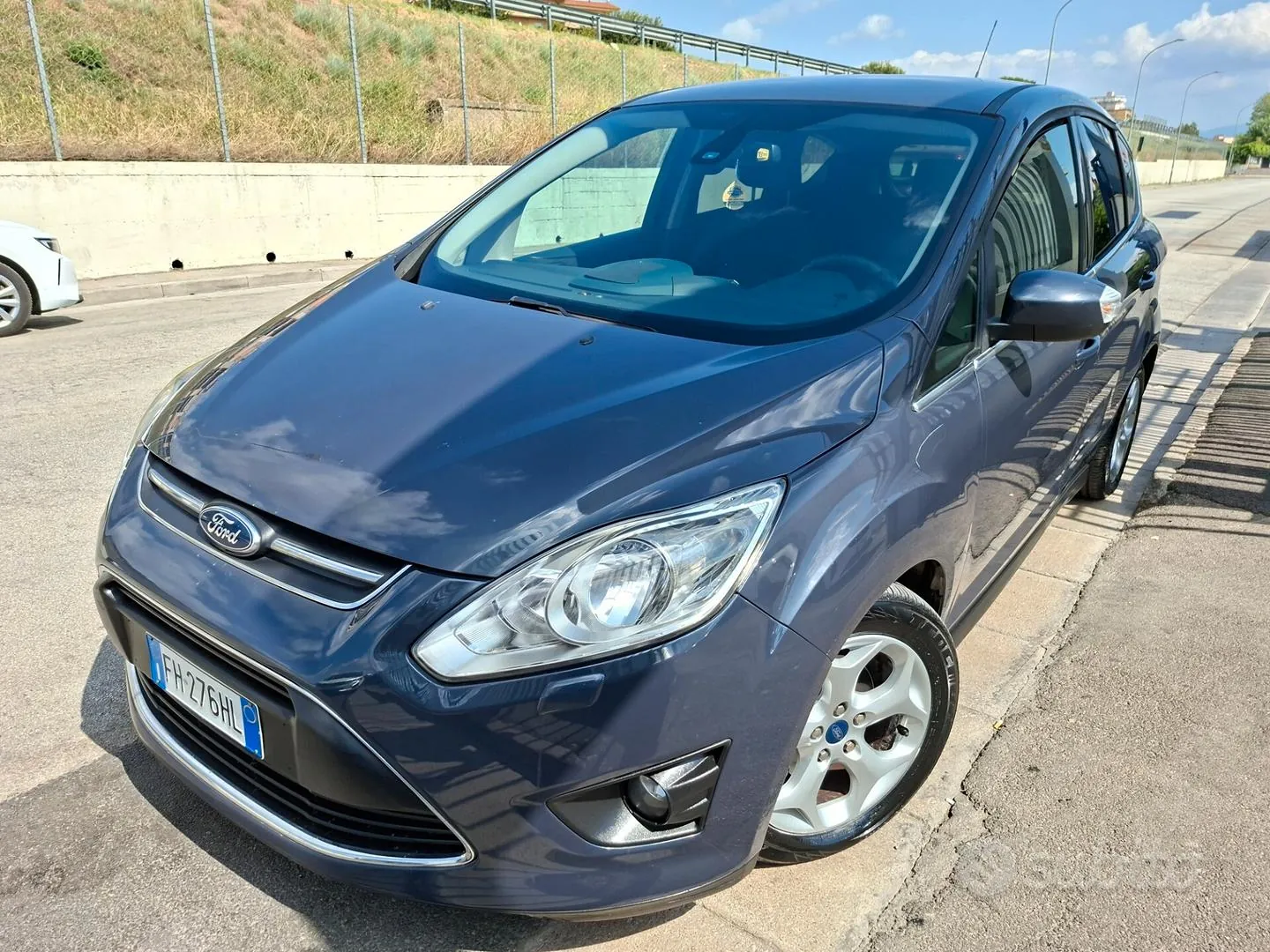 Ford C-Max 2012 photo 3