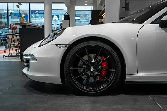 Porsche 911 Carrera 4S 2013 photo 5