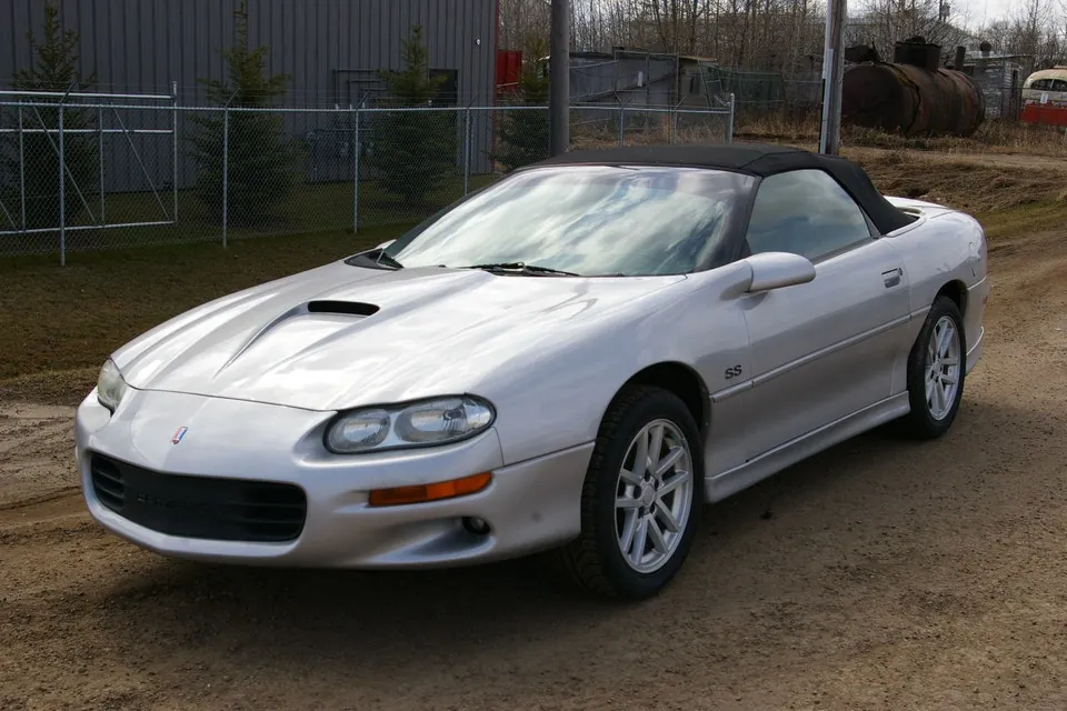 Chevrolet Camaro 2002 photo 3