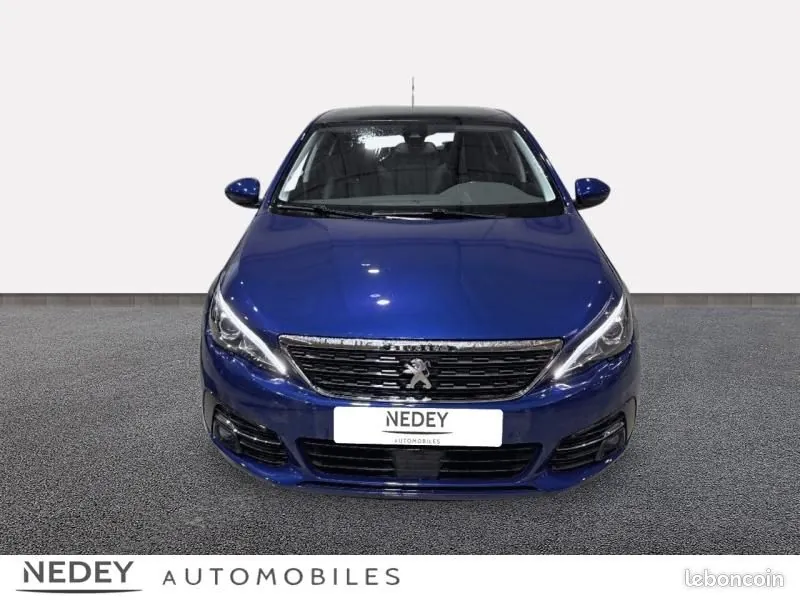Peugeot 308 2020 photo 2