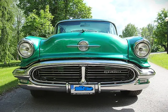 Oldsmobile 88 1956 photo 3