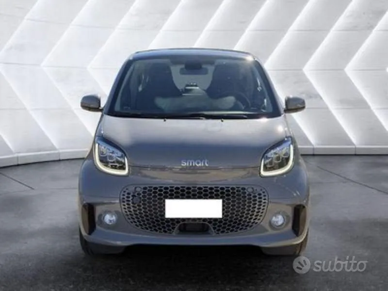 Smart Fortwo 2023 photo 2